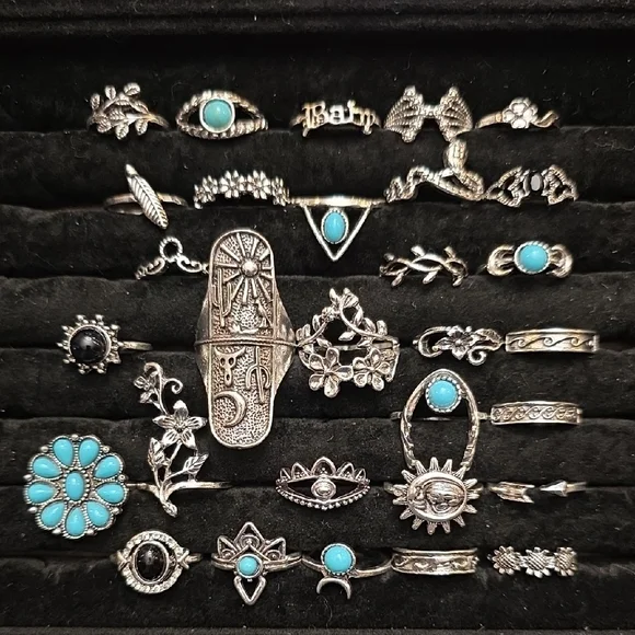 Lot of 30pcs fashion rings - Picture 1 of 3